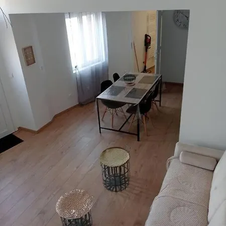 Дом отдыха Maison Totalement Renovee.