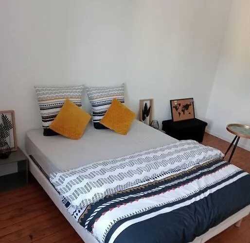 別荘 Maison Totalement Renovee.